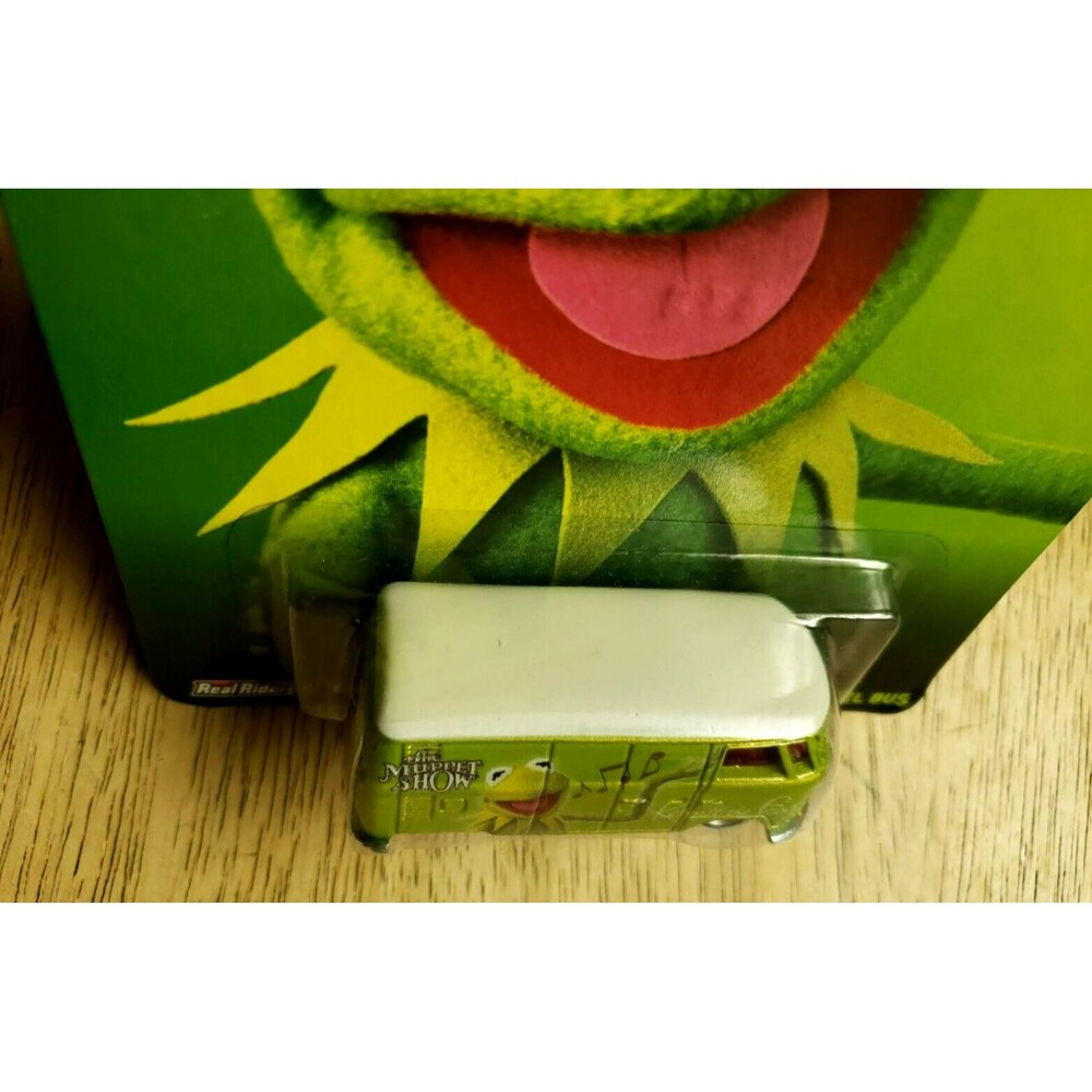 2014 Hot Wheels Pop Culture: The Muppets VOLKSWAGEN T1 PANEL BUS Lime Green 1:64 - Picture 4 of 14